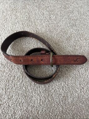 Hollister Brown Leather women’s Belt with Brushed Brass Buckle